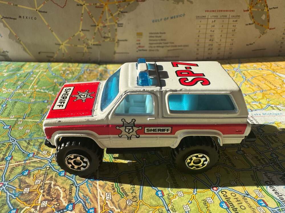VINTAGE Matchbox 1983 4x4 Chevy Blazer Sheriff SP-7 Diecast Toy Vehicle